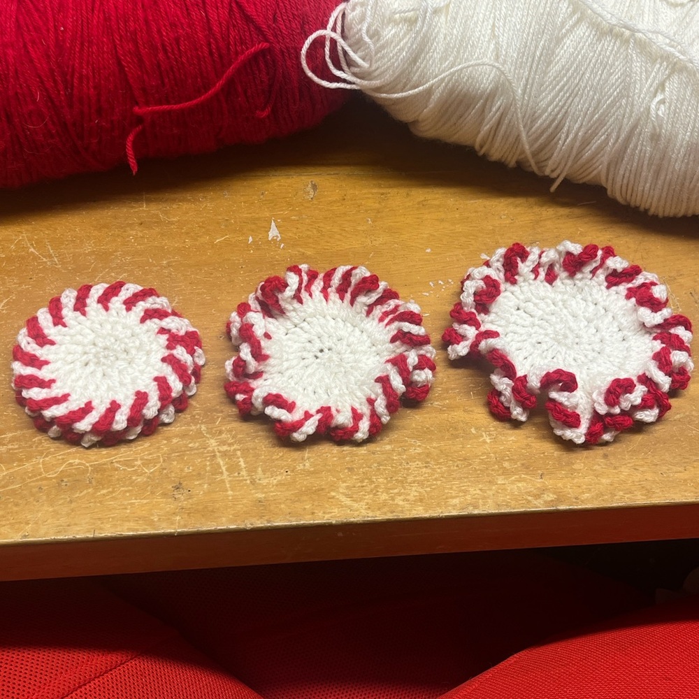 Set of 4 Red and White Crochet Ruffled Peppermint Coasters of Different Sizes